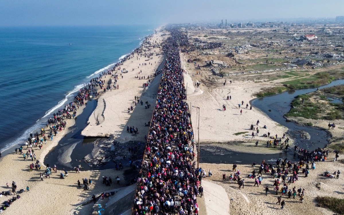 Milhares de palestinos retornam ao norte da Faixa de Gaza - AFP