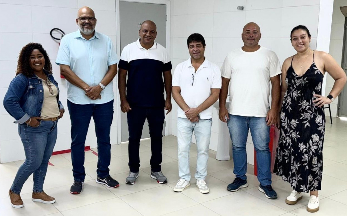 Marcelo Canella, Sidnei Canella, Eduardo Feital e Dudu Canella percorreram algumas unidades