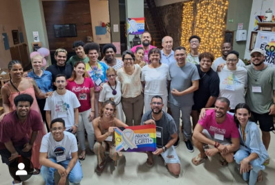 Ativistas reagem a ações homofóbicas