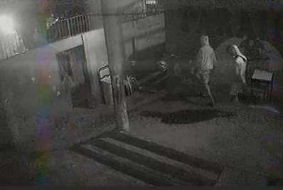 Criminosos furtam aparelhos e materiais de alunos em invasão a escola municipal de Anchieta