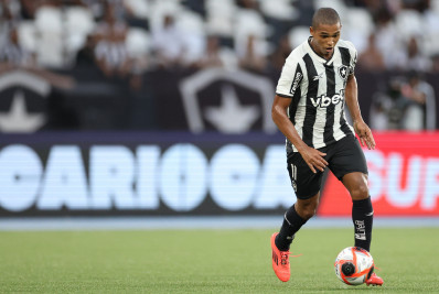 Jogador deixa o Botafogo e acerta em definitivo com clube português