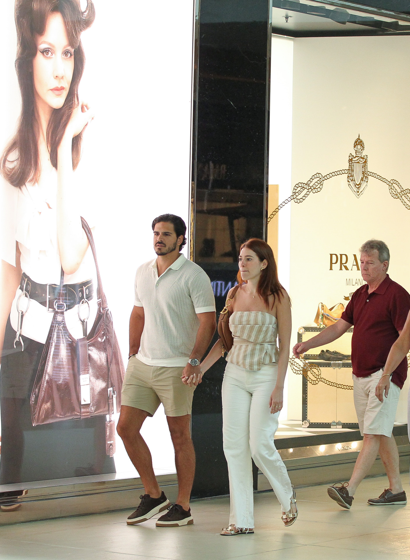 Ana Clara e Bruno Tumoli passeiam em shopping - Edson Douglas / AgNews