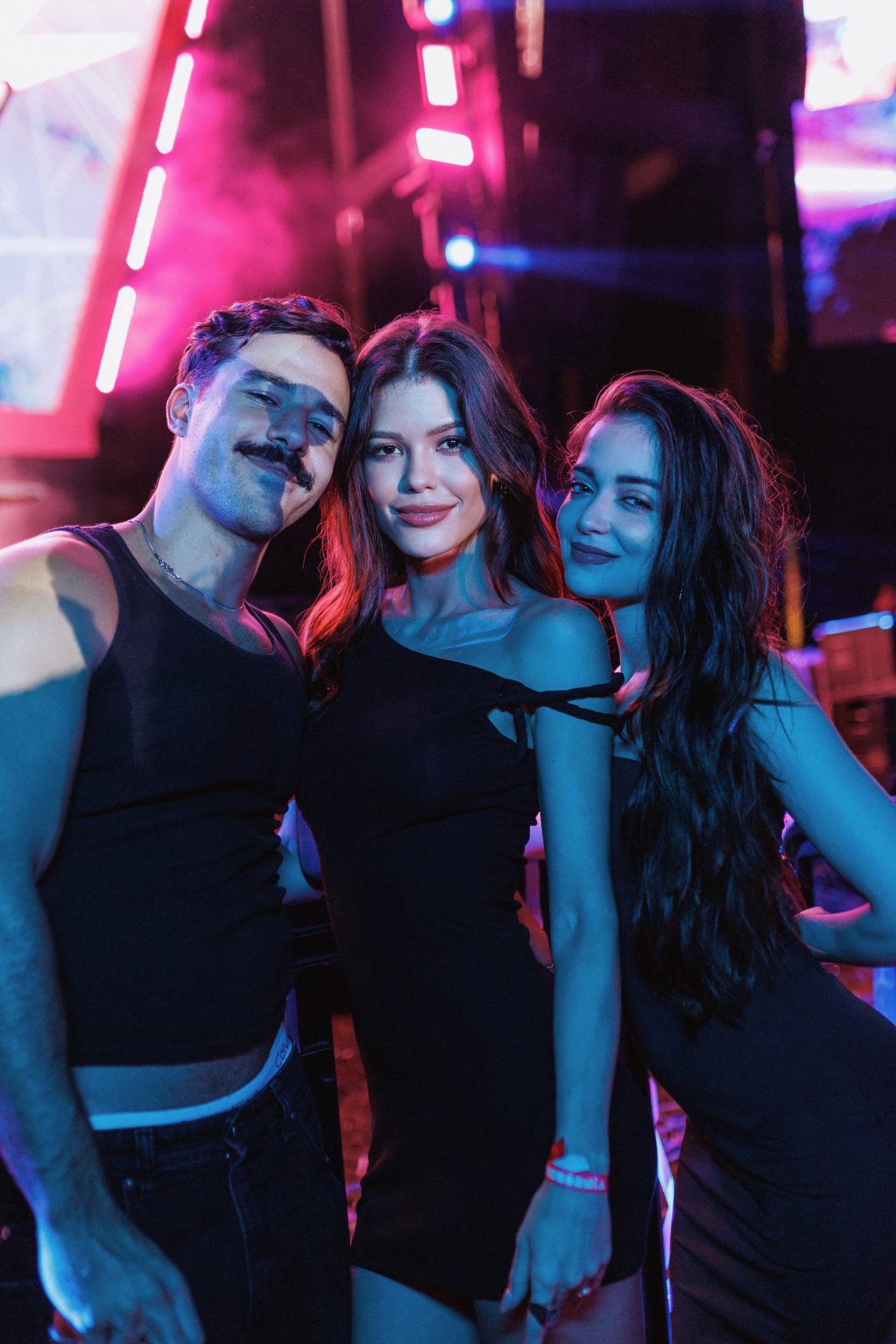 Mateus, Vitória Strada e Anna Rita Cerqueira  - Divulgação 