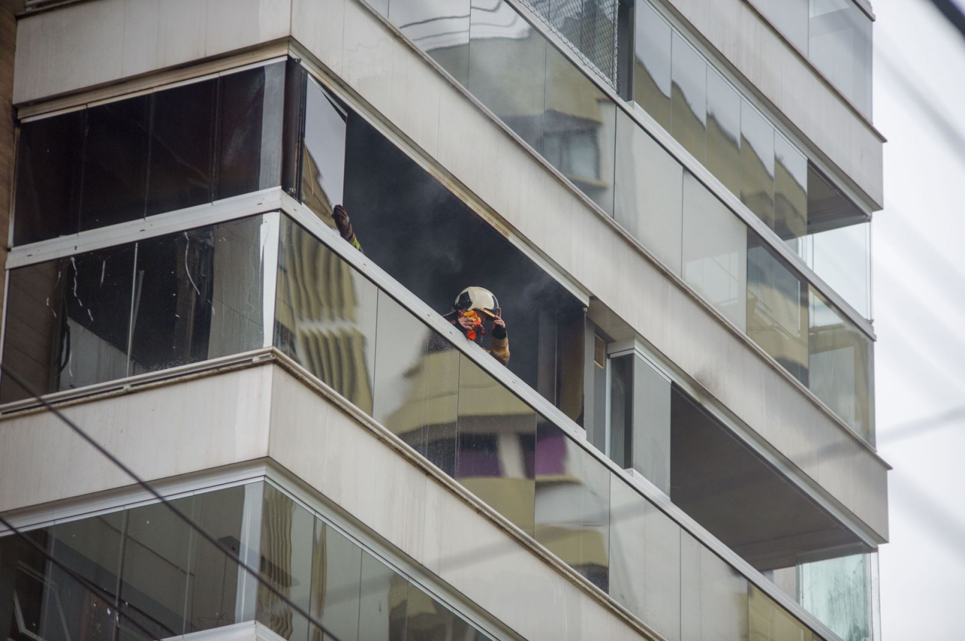 Incêndio em apartamento na Praça da Bandeira - Armando Paiva/Agência O Dia