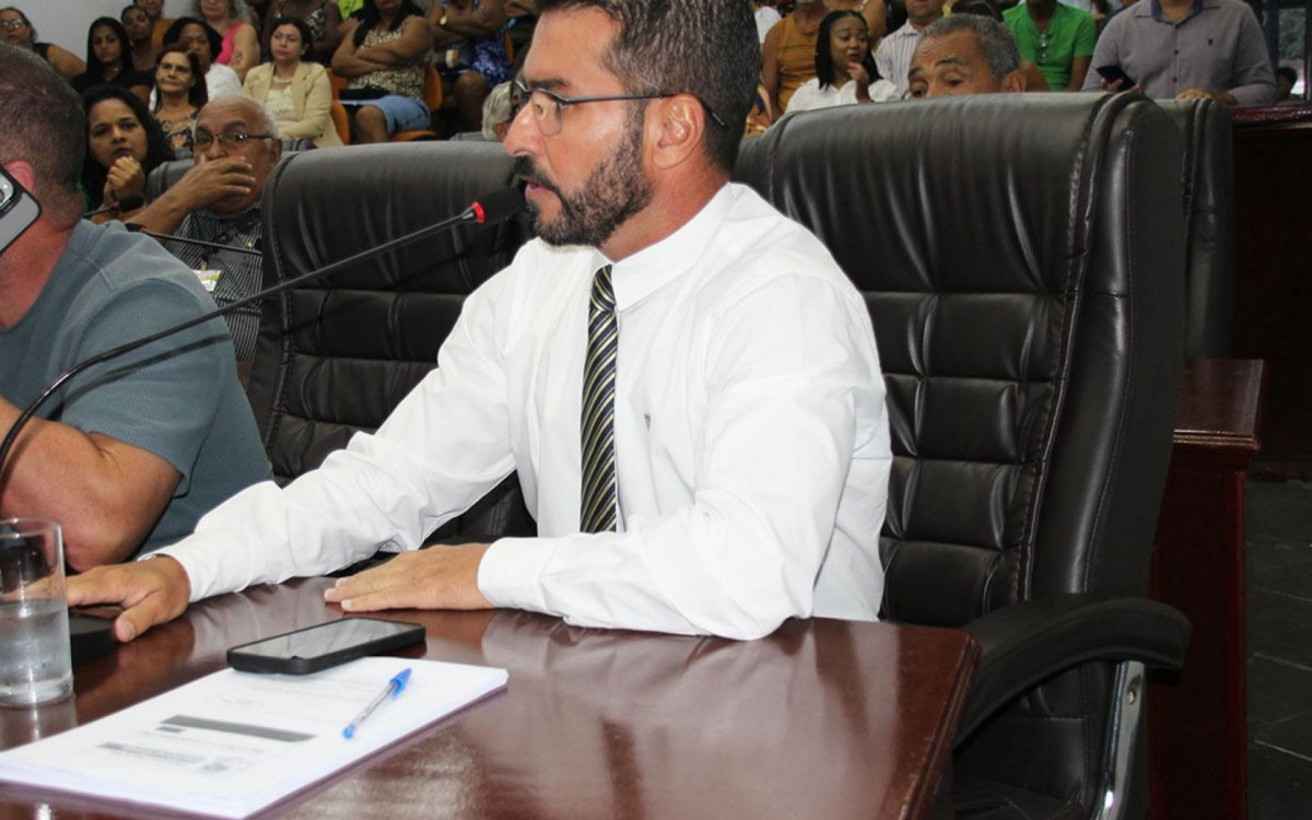 O presidente da Câmara Municipal, Markinhos Gandra, acompanhou atentamente a audiência pública