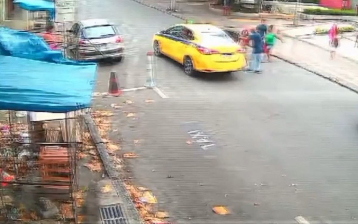 Socorro a menina de 2 anos aconteceu na Avenida João Ribeiro na tarde de domingo (26)