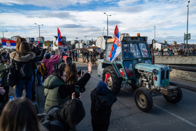 Primeiro-ministro da Sérvia renúncia depois de 3 meses de protestos anticorrupção