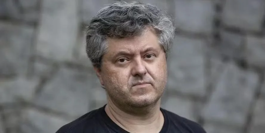 Ricardo Lísias recorre da decisão de Moraes de recolher livro 'Diário da Cadeia'