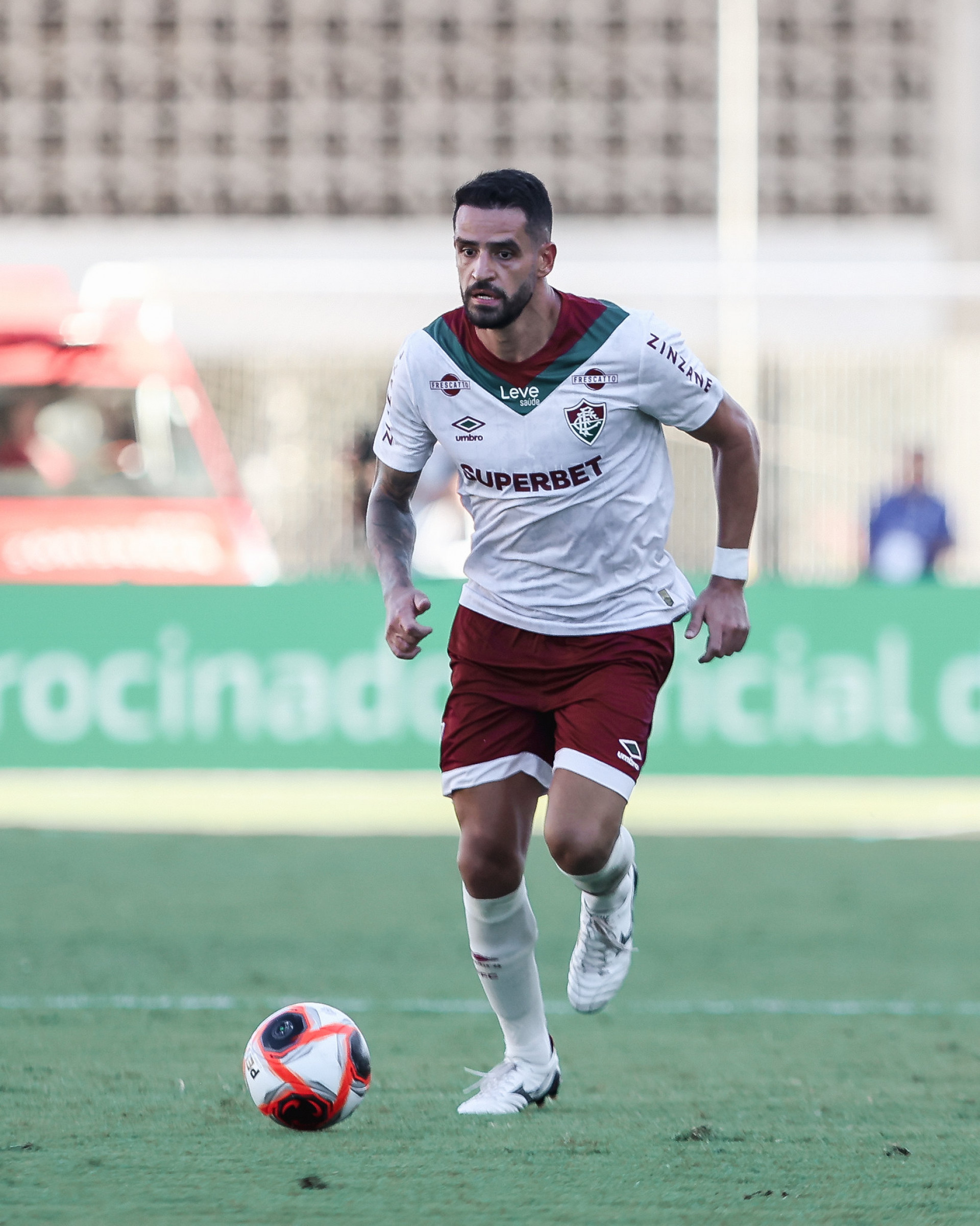 Renato Augusto, do Fluminense, se machucou no jogo contra o Madureira