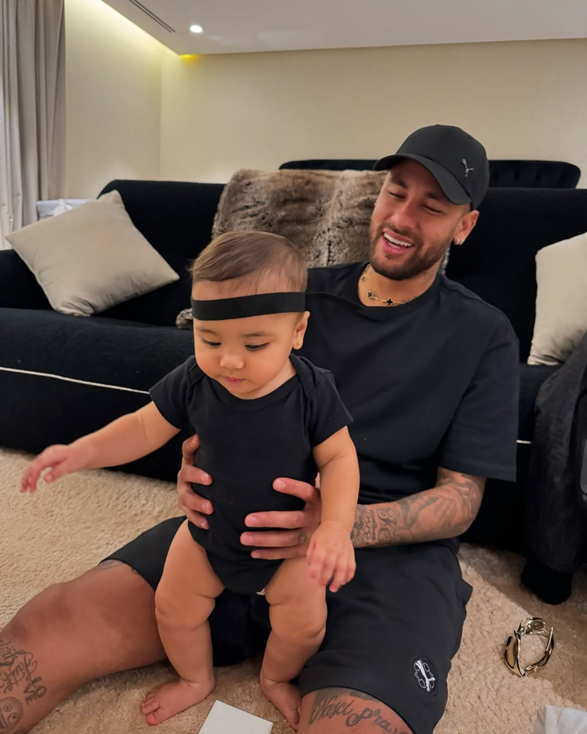 Neymar e a filha Mavie  - Reprodução / Instagram 