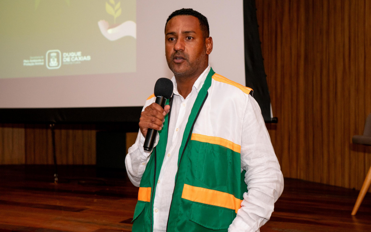 Duque de Caxias realiza 1&ordm; encontro municipal de educadores ambientais - Divulga&ccedil;&atilde;o