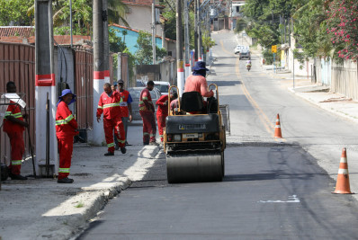 Prefeitura faz operação tapa-buraco em Inoã, São José do Imbassaí, Ubatiba e Centro