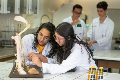 Estudantes da Escola Sesc de Ensino Médio brilham no Enem