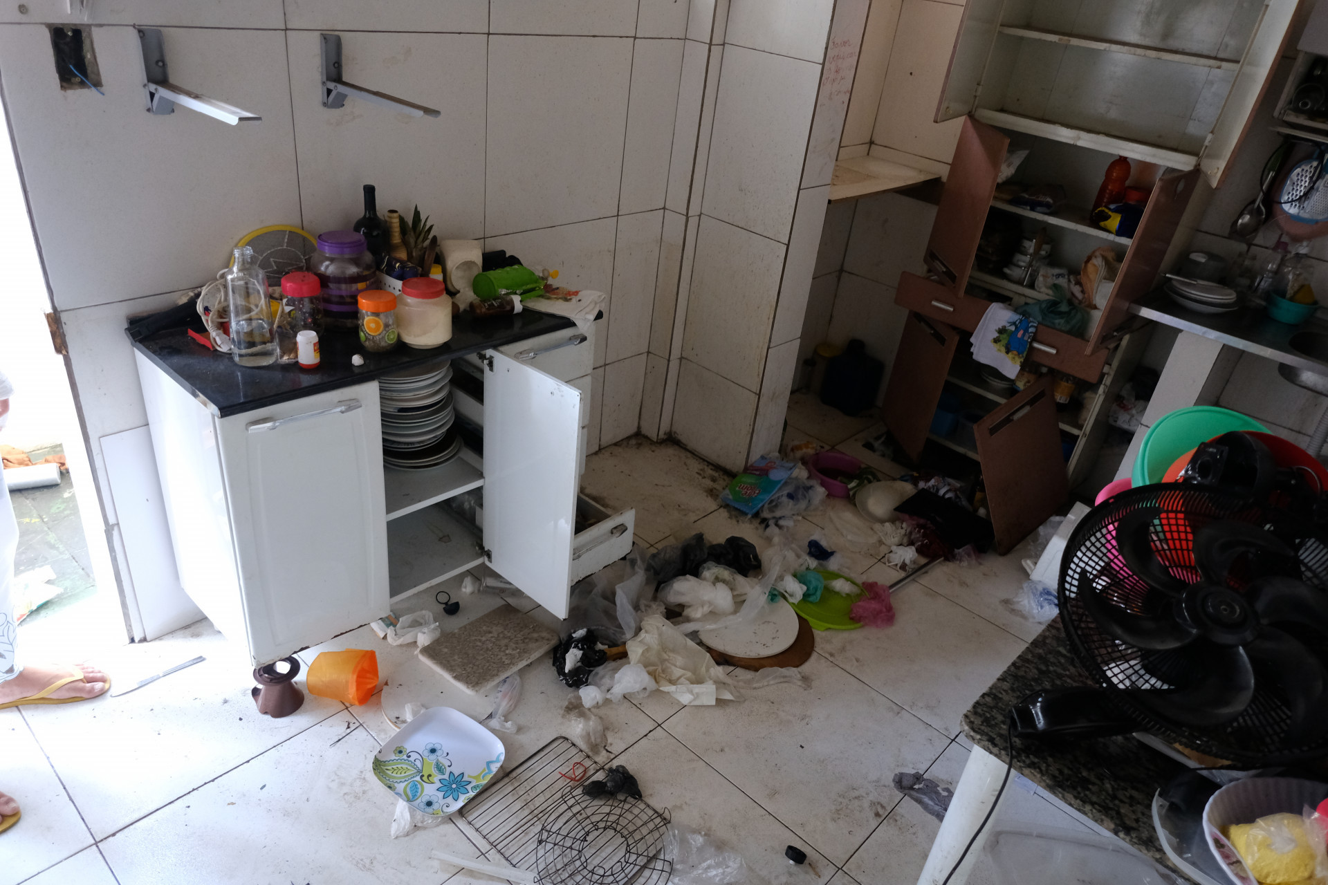 Casa de Caridade Caboclo Pena Dourada foi depredada na última segunda (27) - Pedro Teixeira/Agência O Dia                                                                                                                                                                                                                           