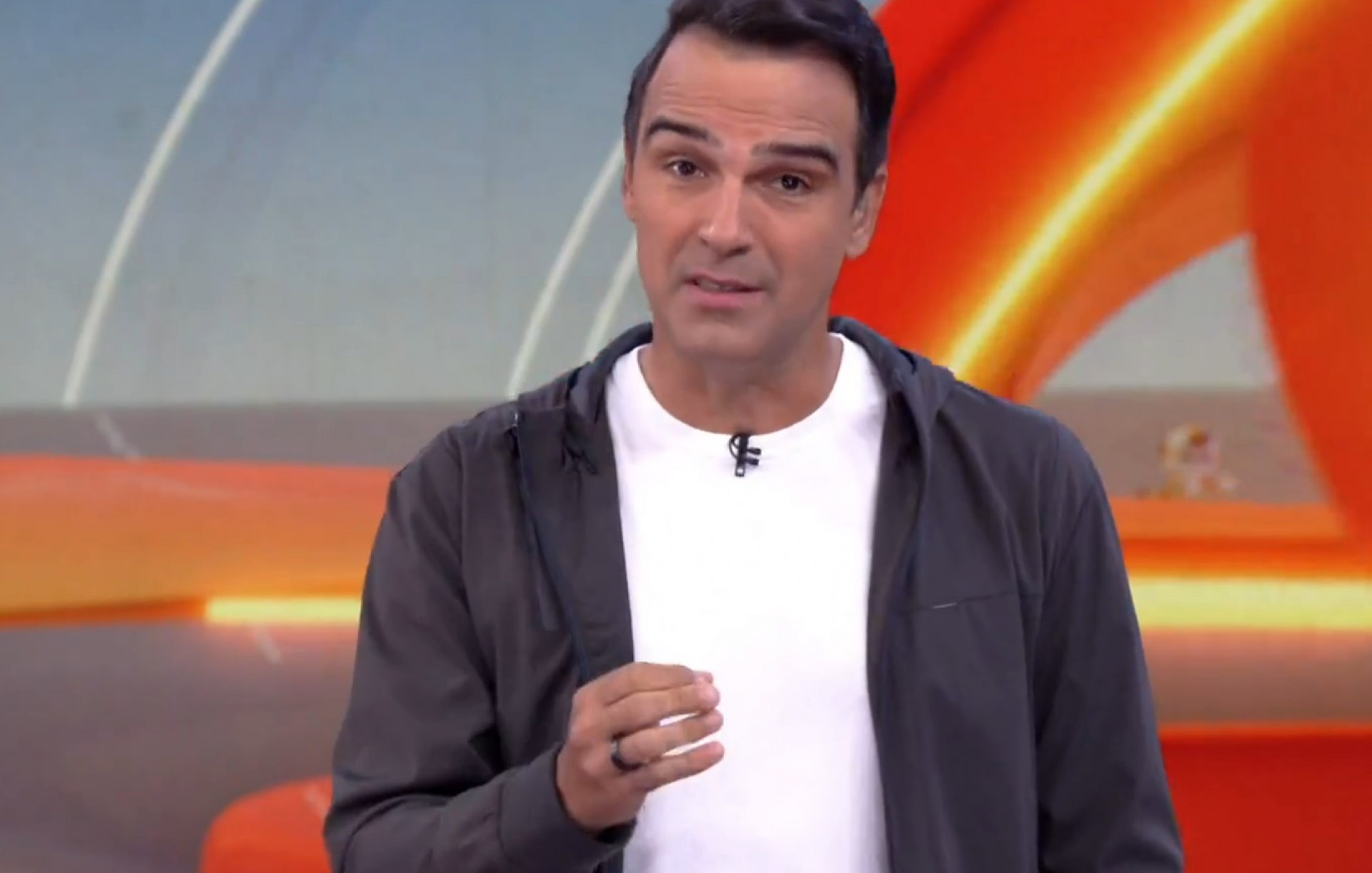 Tadeu Schmidt avisa que o Big Fone vai tocar no 'BBB 25' - Reprodução de vídeo / TV Globo