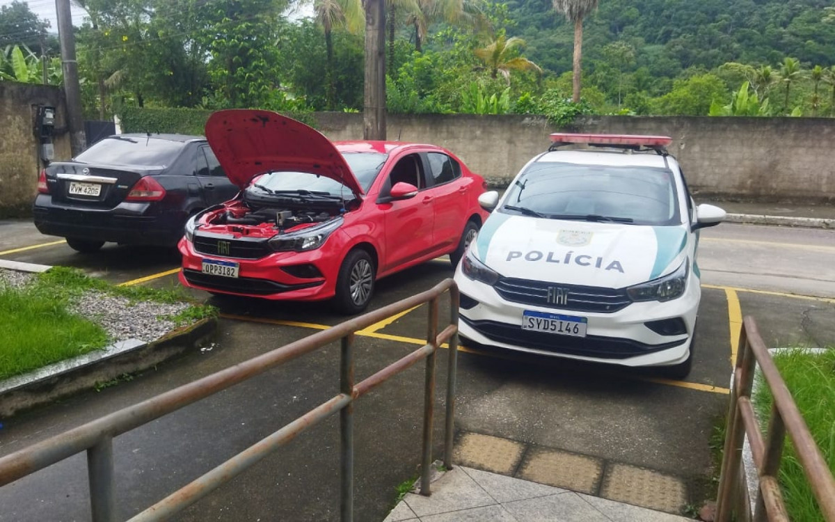 Ve&iacute;culo &eacute; apreendido com adultera&ccedil;&atilde;o em Guapimirim - Divulga&ccedil;&atilde;o