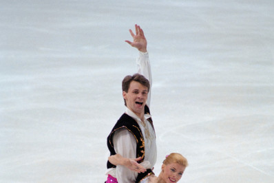 Casal campeão mundial de patinação estava em avião que caiu nos Estados Unidos