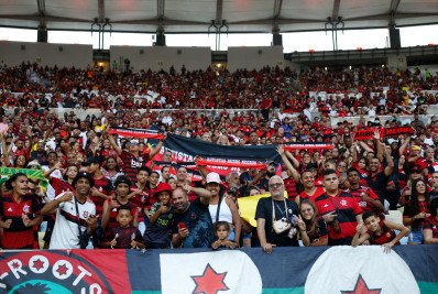Flamengo veta torcedores em pé em setor do Maracanã por 'mais conforto e tranquilidade’