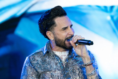 Latino leva clima dos anos de 1990 e improviso para 'matinê': 'Parte da minha essência'