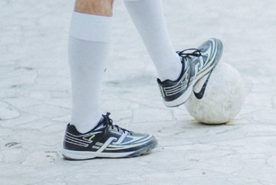 Pelada! Portugal receberá partida de futebol apenas com jogadores nus 