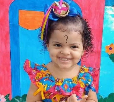 Menina de 2 anos baleada na cabeça em Pilares segue em coma induzido: 'Estamos sendo fortes por ela'