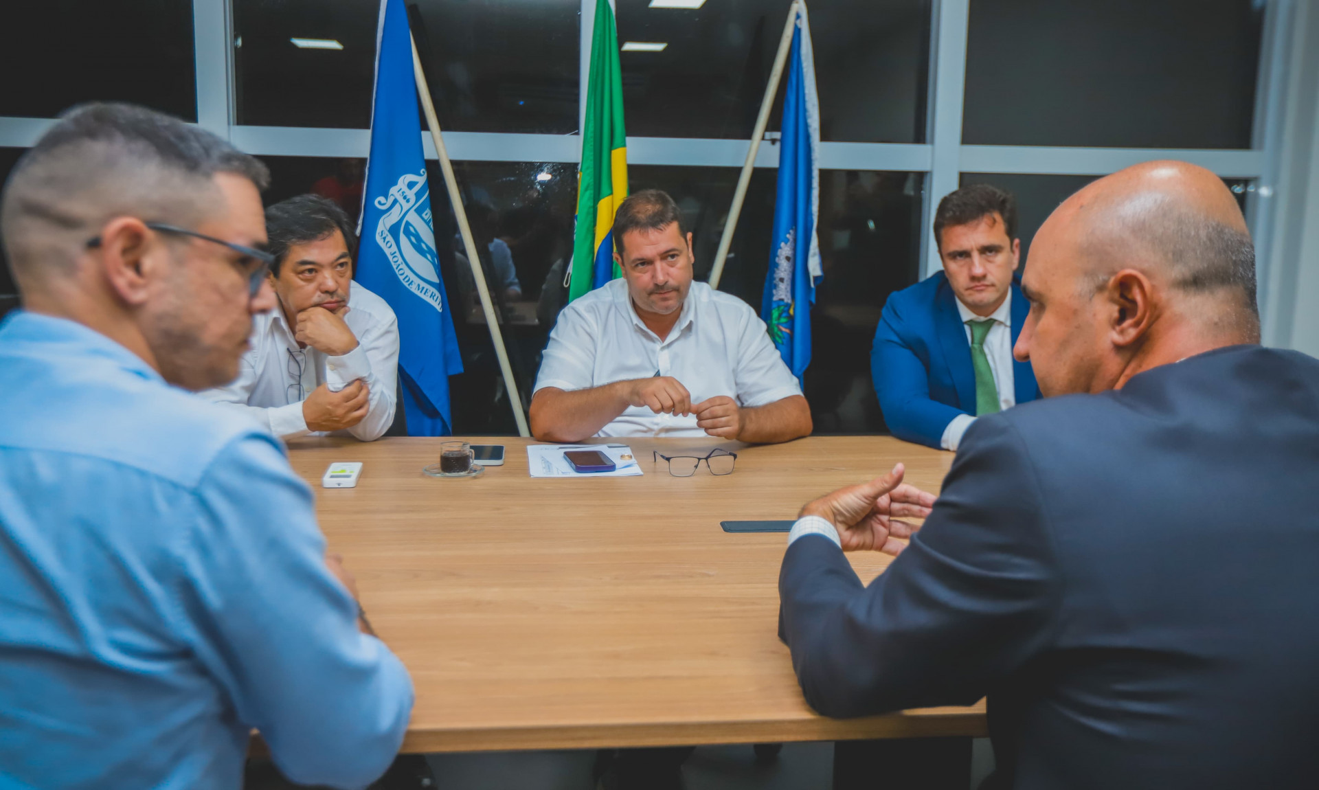 O secretário estadual Feu Braga (dir) apresentou o programa que está sendo oferecido gratuitamente pelo Governo do Estado - Gilberto Rocha