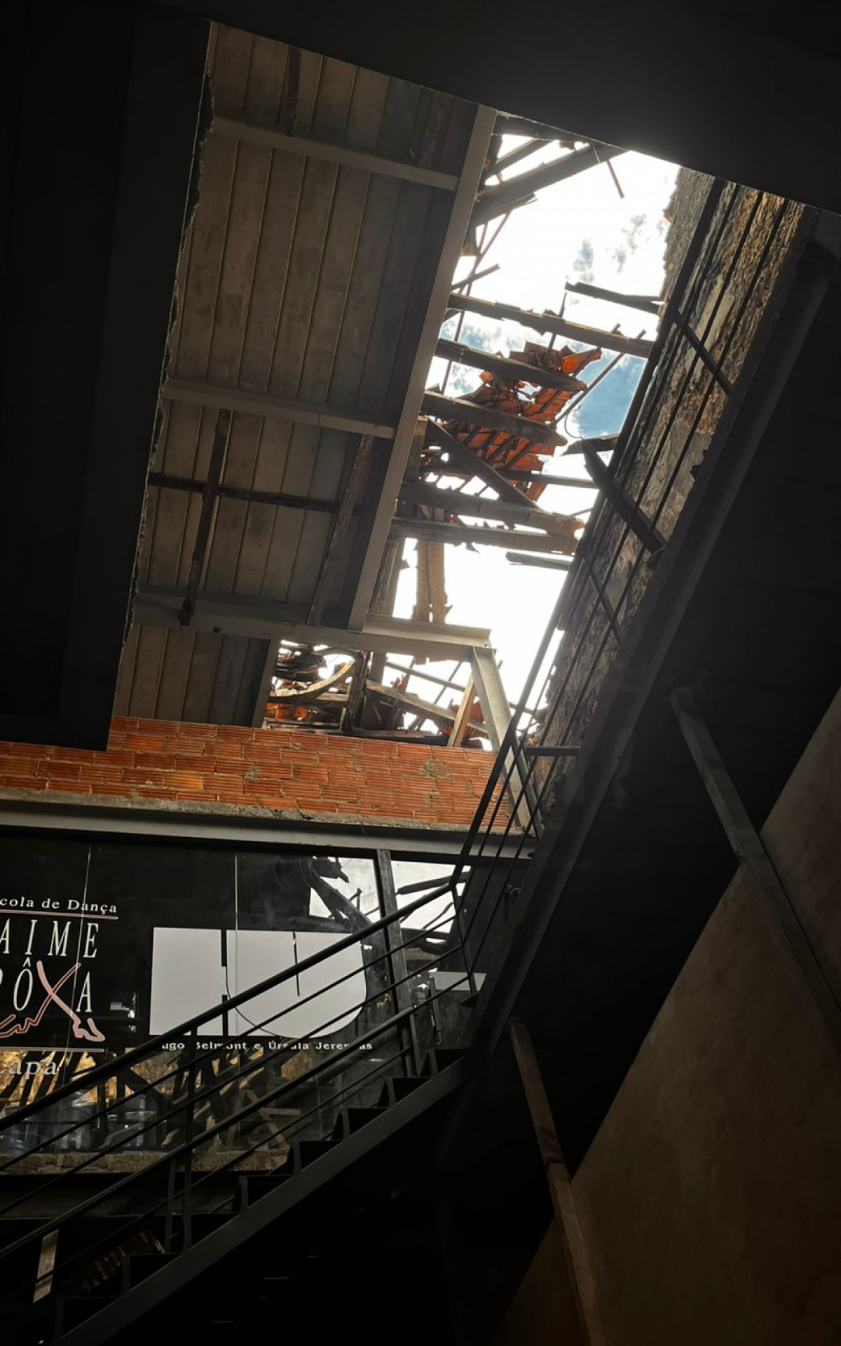 A interdição do prédio ocorreu após o desabamento do teto - Divulgação / Subprefeitura do Centro