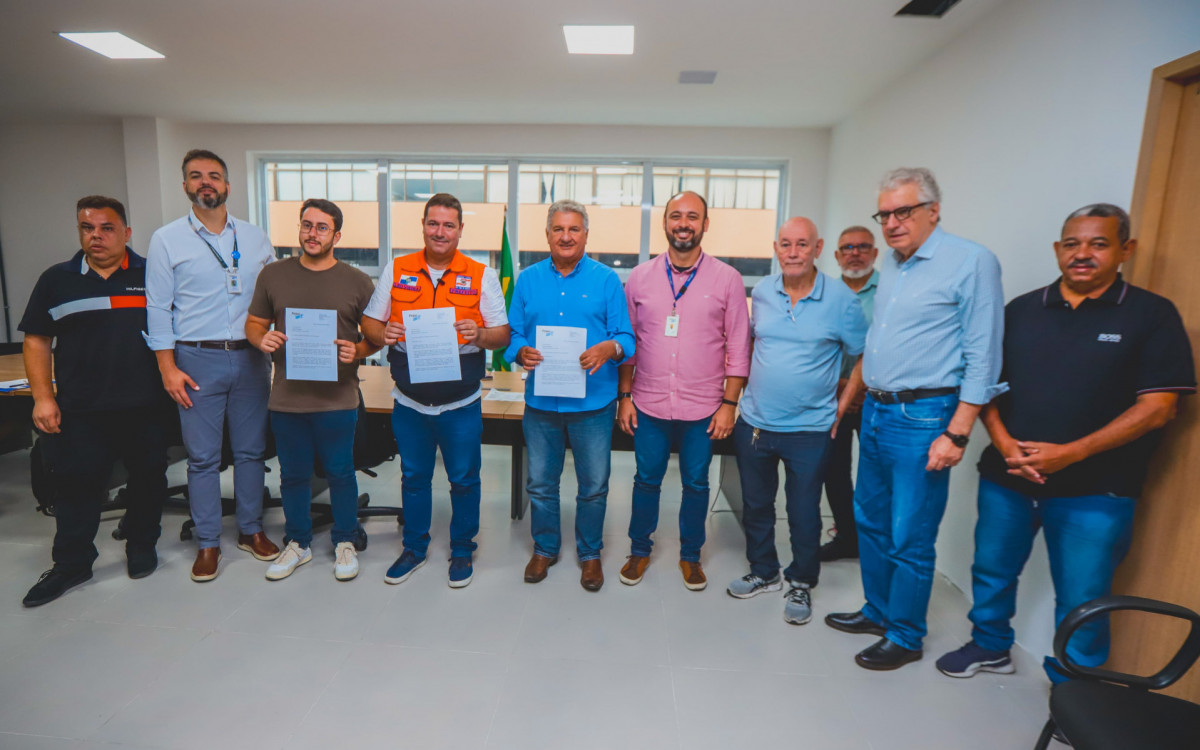 Prefeitura de Meriti e Firjan firmam parceria para programa ?Calçada Acessível? de acessibilidade urbana
