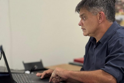 Deputado federal Dimas Gadelha denuncia tentativas de invasão em sua rede social