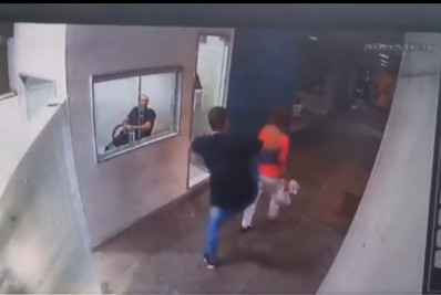 Vídeo: idosa é agredida por motorista de aplicativo em Copacabana; homem teve conta banida