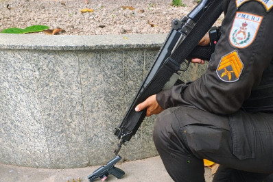 PM prende suspeito com nove anotações criminais em Belford Roxo