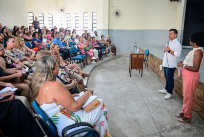 Furlani e diretores da rede municipal alinham trabalho nas unidades escolares