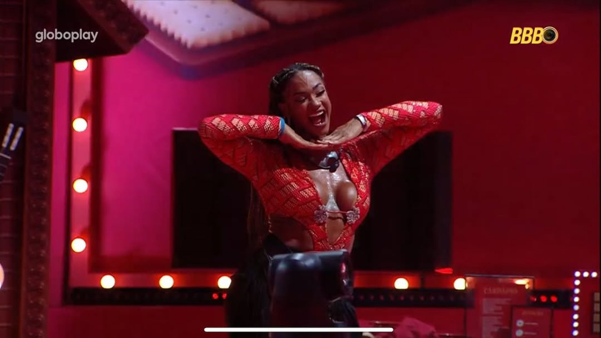 Aline foi a primeira líder do reality show junto de Vinícius - Reprodução/Globoplay