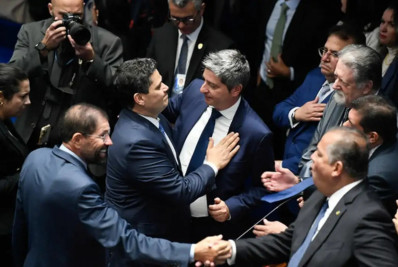 Davi Alcolumbre é eleito presidente do Senado com 73 votos
