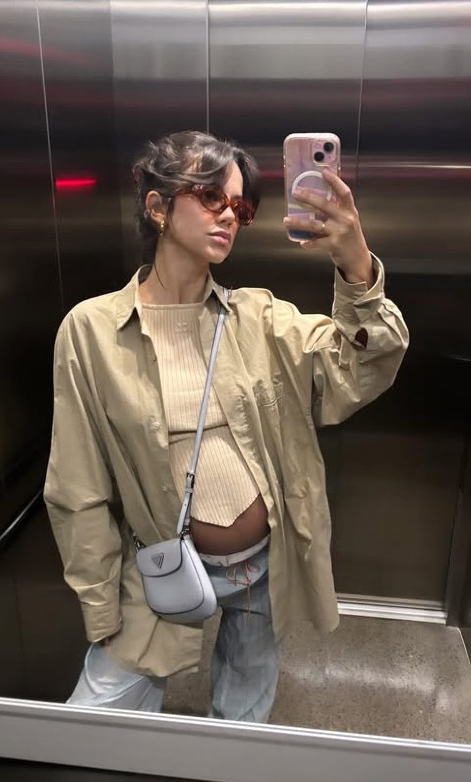 Manu Gavassi exibe a barriga em selfie no espelho  - Reprodução/Instagram