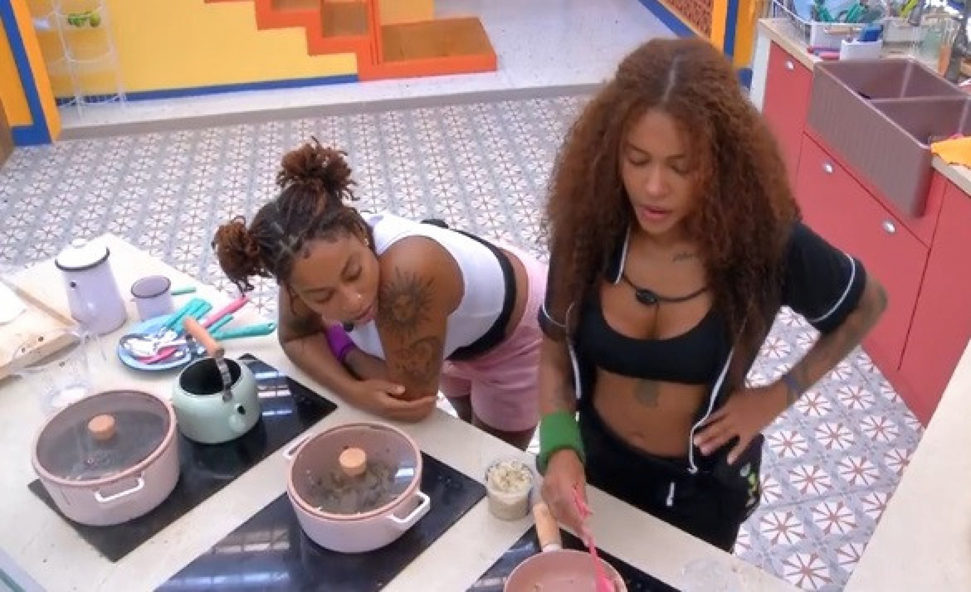 Giovanna fala sobre relação com os filhos de Belo - Reprodução de Vídeo