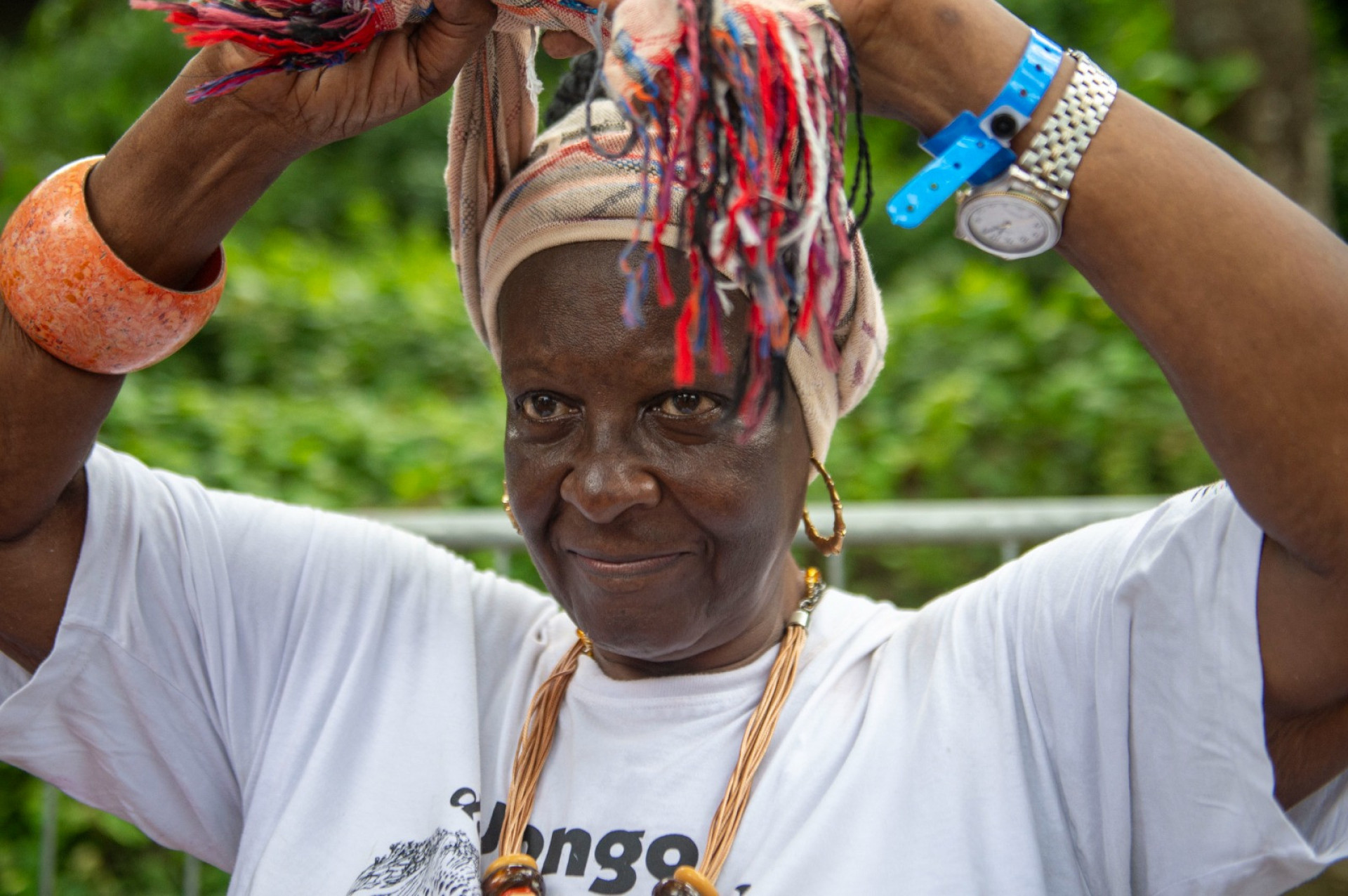 Fatinha do Jongo mostra a tradição que aprendeu bem jovem


 - Armando Paiva / Agência O Dia