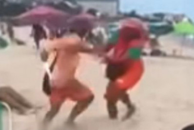 Ambulante é preso em flagrante por esfaquear colega na praia da Barra