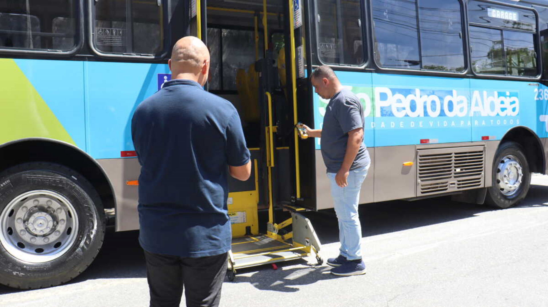refeito Fábio do Pastel conhecendo o coletivo - Foto Renan Freitas/PMSPA