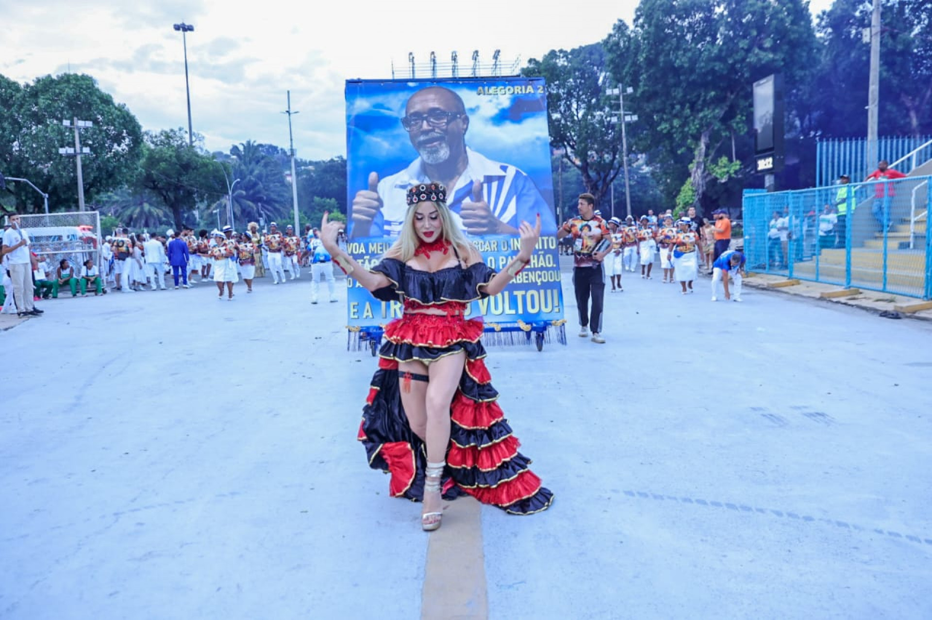 Mulher Abacaxi - Anderson Borde/ Divulgação