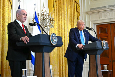 Ao lado de Netanyahu, Trump diz querer que os EUA assumam o controle de Gaza