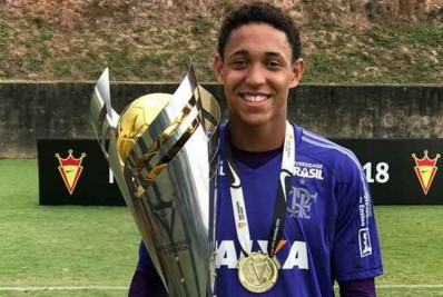 Flamengo anuncia acordo com última família das vítimas do incêndio no Ninho do Urubu