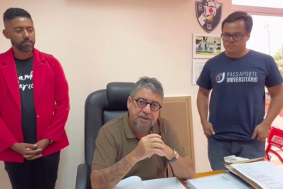 Prefeito Quaquá assina continuidade do Passaporte Universitário 