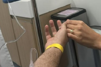 Kevinho mostra ida ao hospital após sentir fortes dores de cabeça