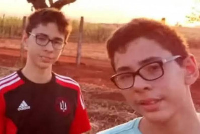 Irmão tenta salvar gêmeo de afogamento em lago e os dois morrem