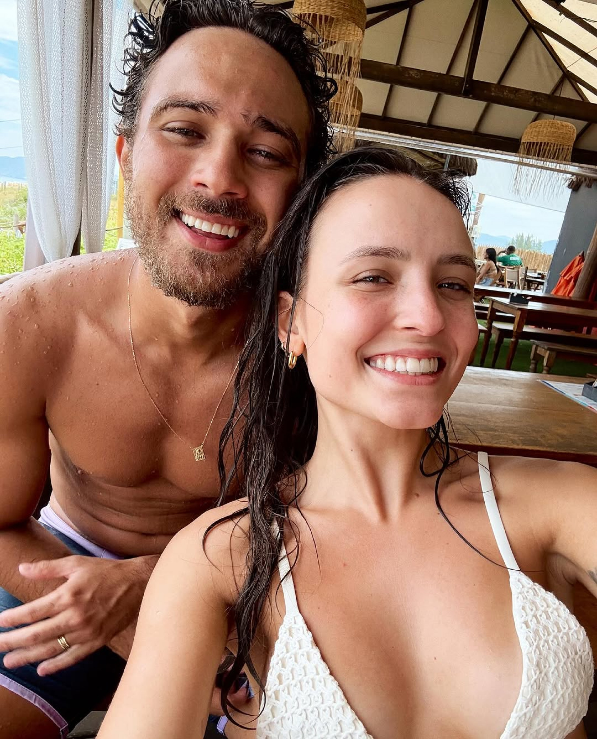 Larissa Manoela é casada com André Luiz Frambach - Larissa Manoela