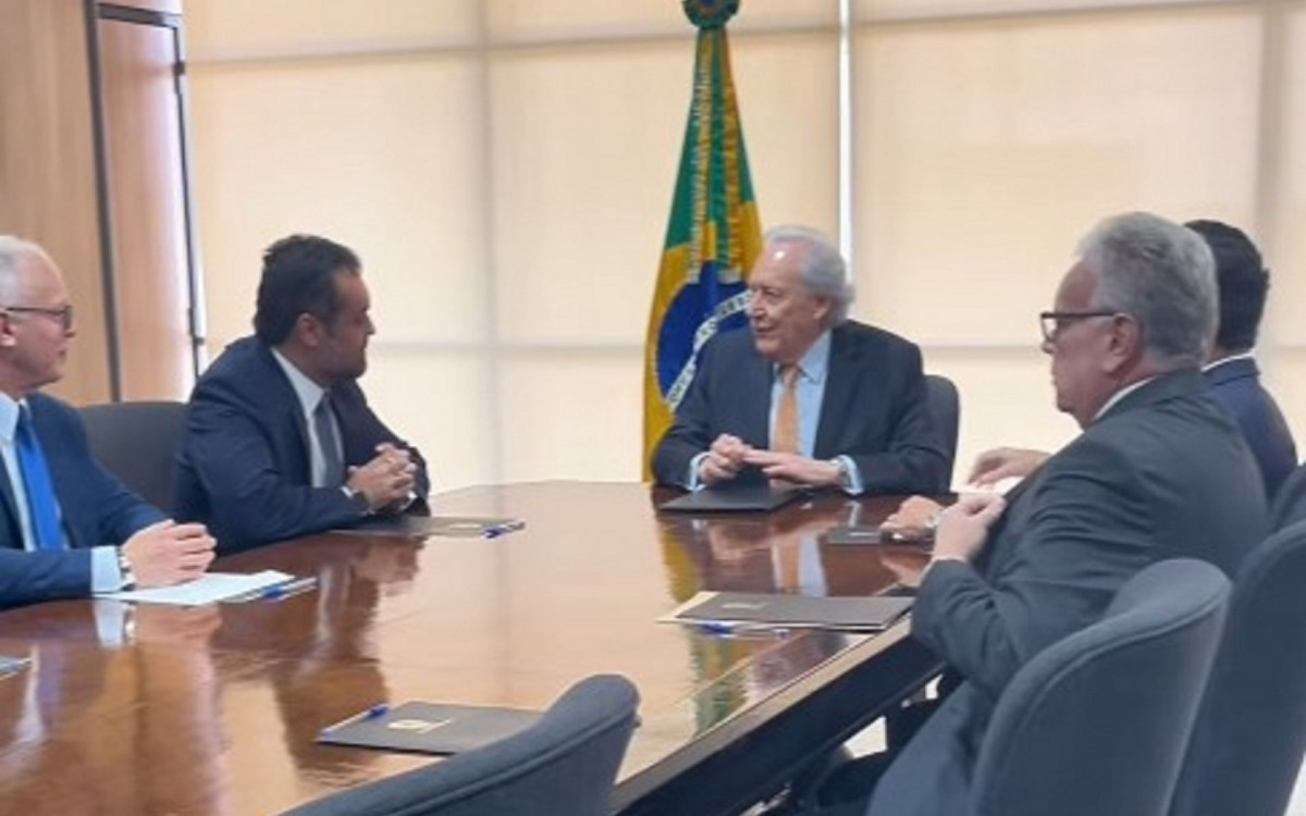O governador do Rio, Cláudio Castro, durante reunião com o ministro da Segurança, Ricardo Lewandoski