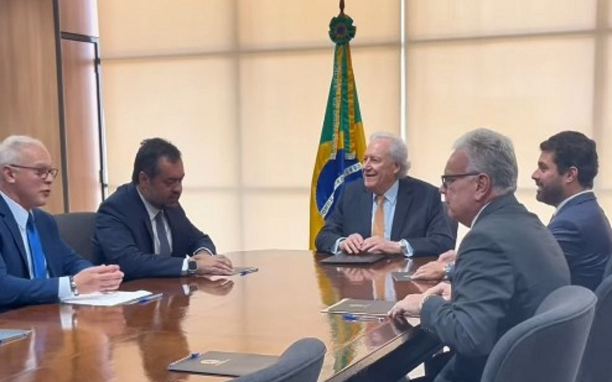O governador do Rio, Cláudio Castro, durante reunião com o ministro da Segurança, Ricardo Lewandoski