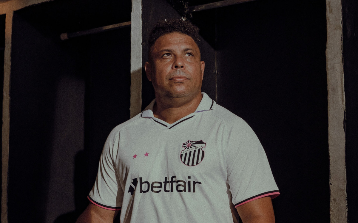 Homenagem do São Cristóvão a Ronaldo Fenômeno