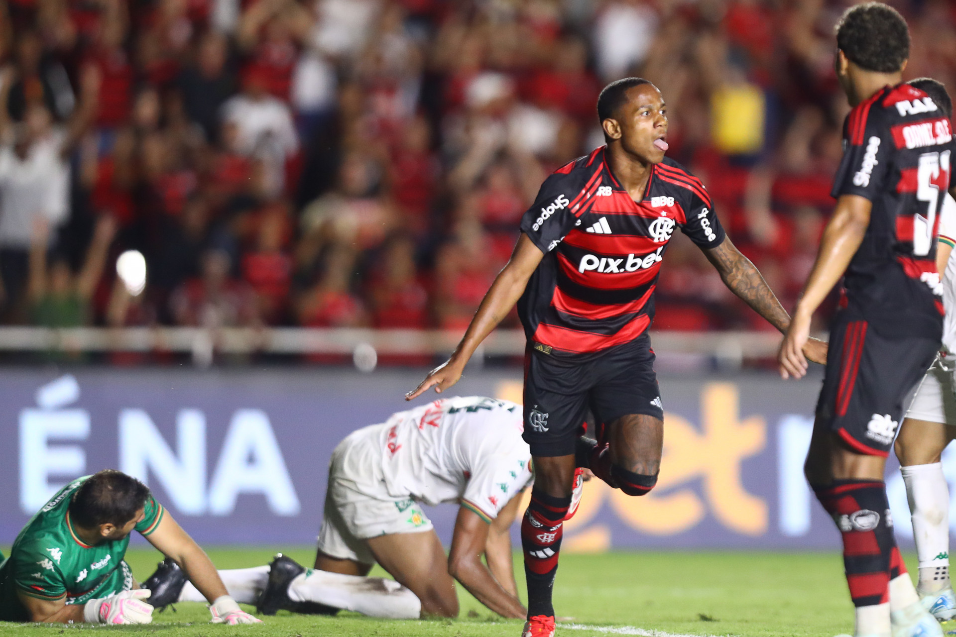 Comemora&ccedil;&atilde;o de Wallace Yan, do Flamengo - Gilvan de Souza/Flamengo